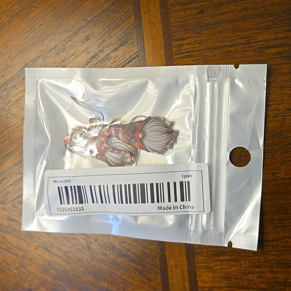 ♥️ 5 for $25 ♥️ Christmas Gnome Acrylic Earrings - Whimsical Holiday Accessory - Picture 5 of 6